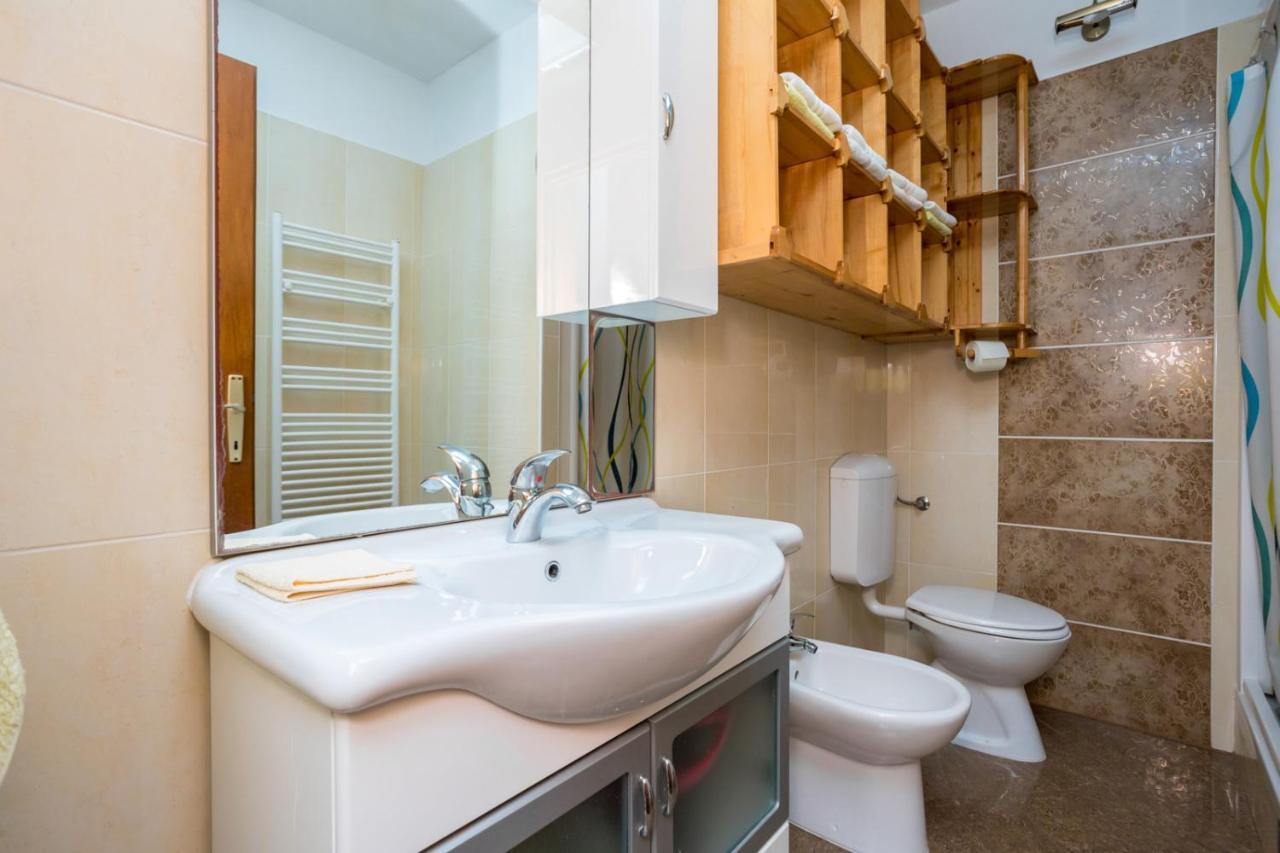 Apartment Jakovac By El-Pi Tours Нивице Экстерьер фото