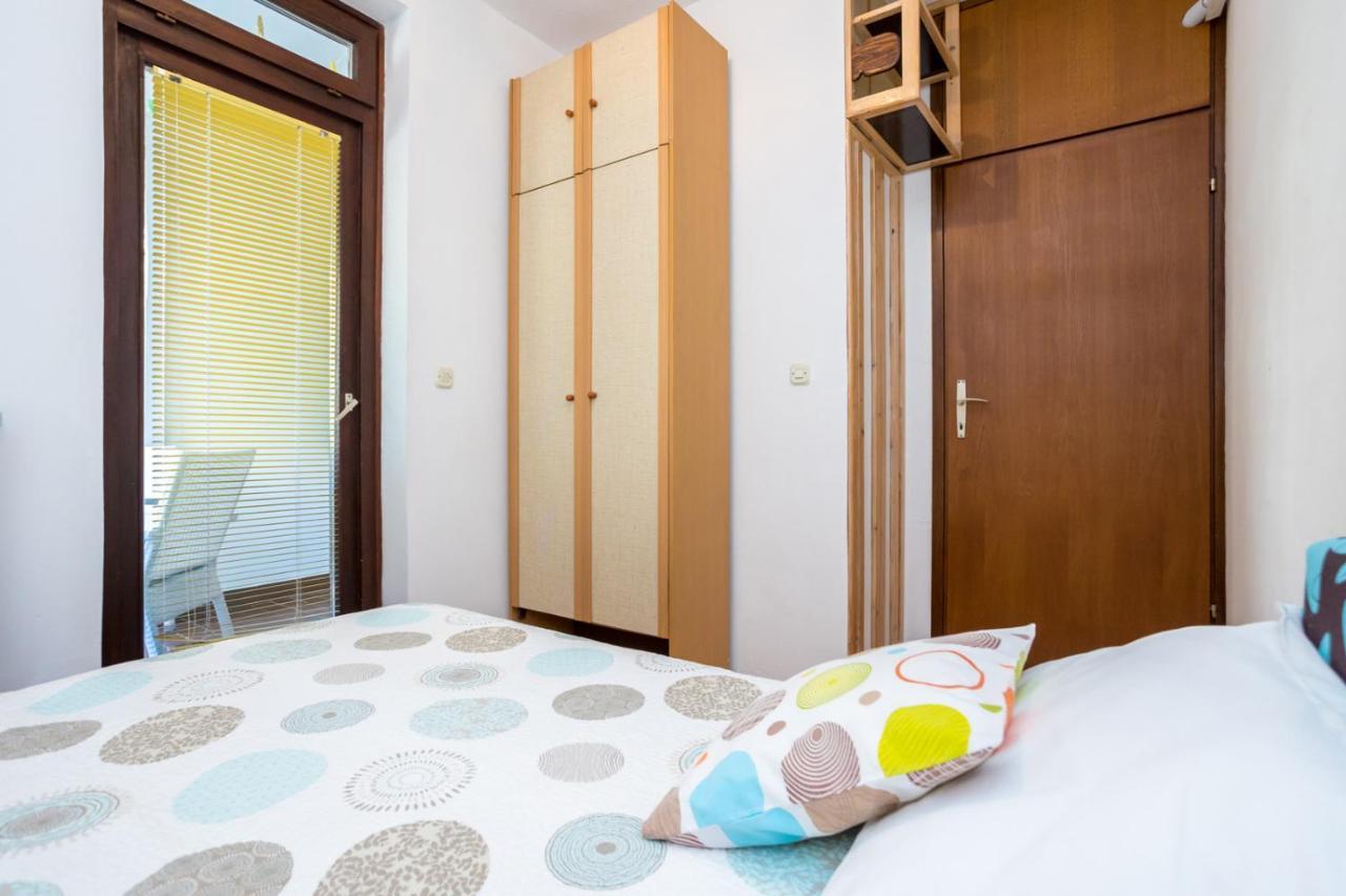 Apartment Jakovac By El-Pi Tours Нивице Экстерьер фото